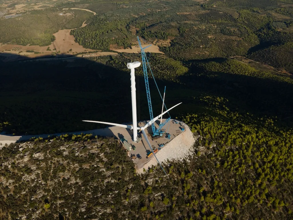Η FARIA Renewables προχώρησε στην ηλεκτροδότηση του αιολικού πάρκου Faria Αίολος Λάρυμνα