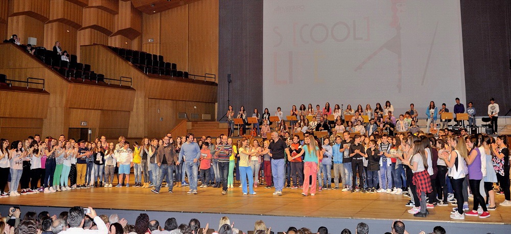 Ο Όμιλος ΕΛΛΗΝΙΚΑ ΠΕΤΡΕΛΑΙΑ, χορηγός του εκπαιδευτικού προγράμματος «S-[cool]-life»