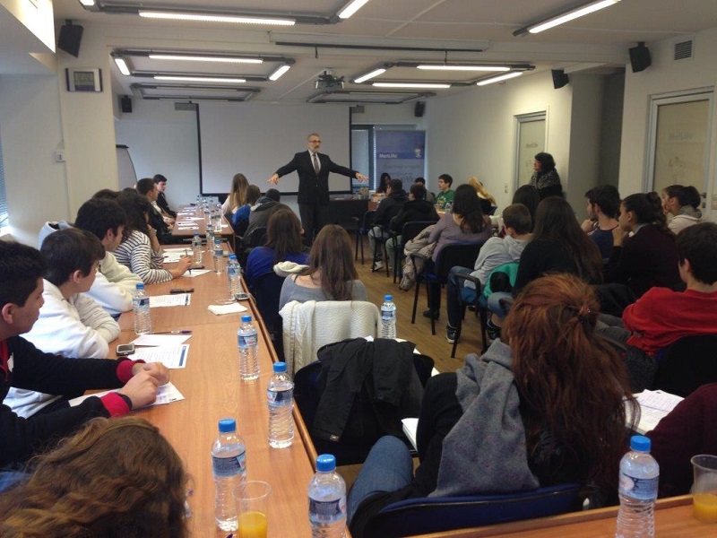 Η MetLife παραδίδει μαθήματα ζωής