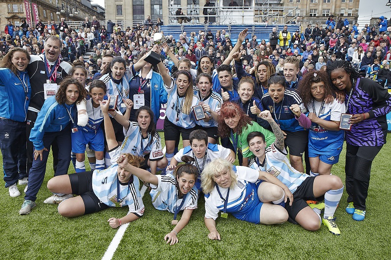 H INTERAMERICAN για την κοινωνική επανένταξη των αστέγων