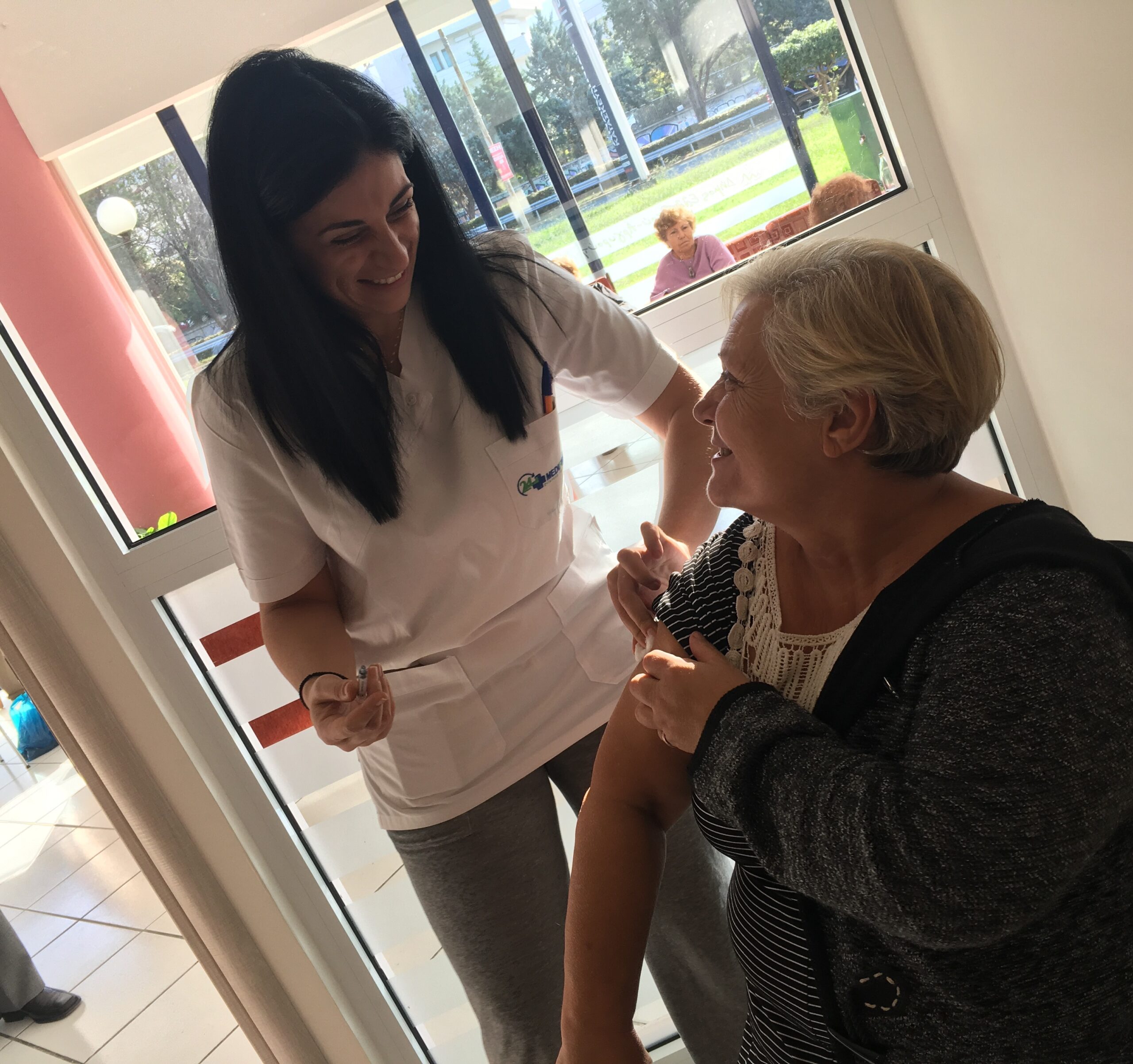 Interamerican: Εμβολιασμός ηλικιωμένων στον Δήμο Αργυρούπολης-Ελληνικού