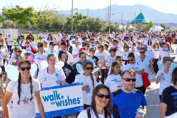 Παιδιά «νικητές ζωής» τιμούν το 1ο παιδί ευχής