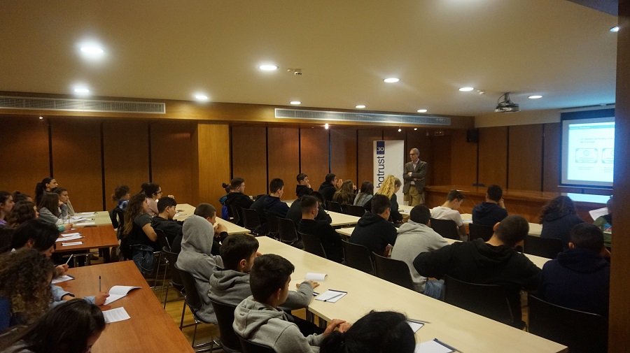 H Alpha Trust εκπαιδεύει μαθητές