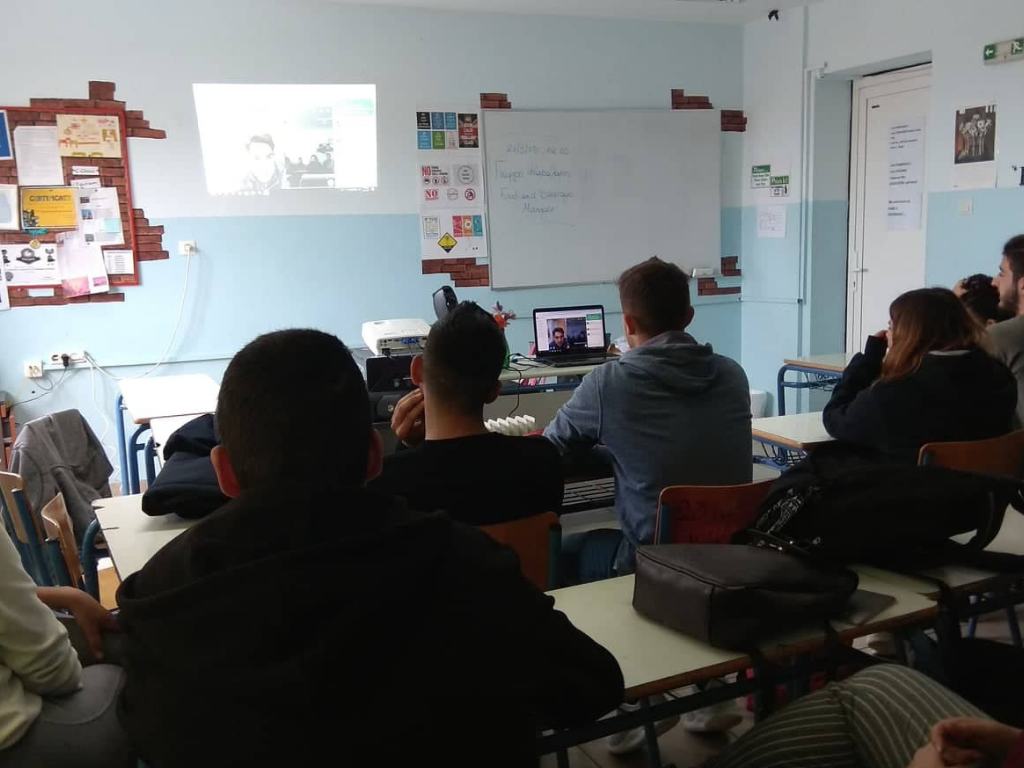 Kρήτη: Τα σχολεία “συνδέονται” με τον τουρισμό