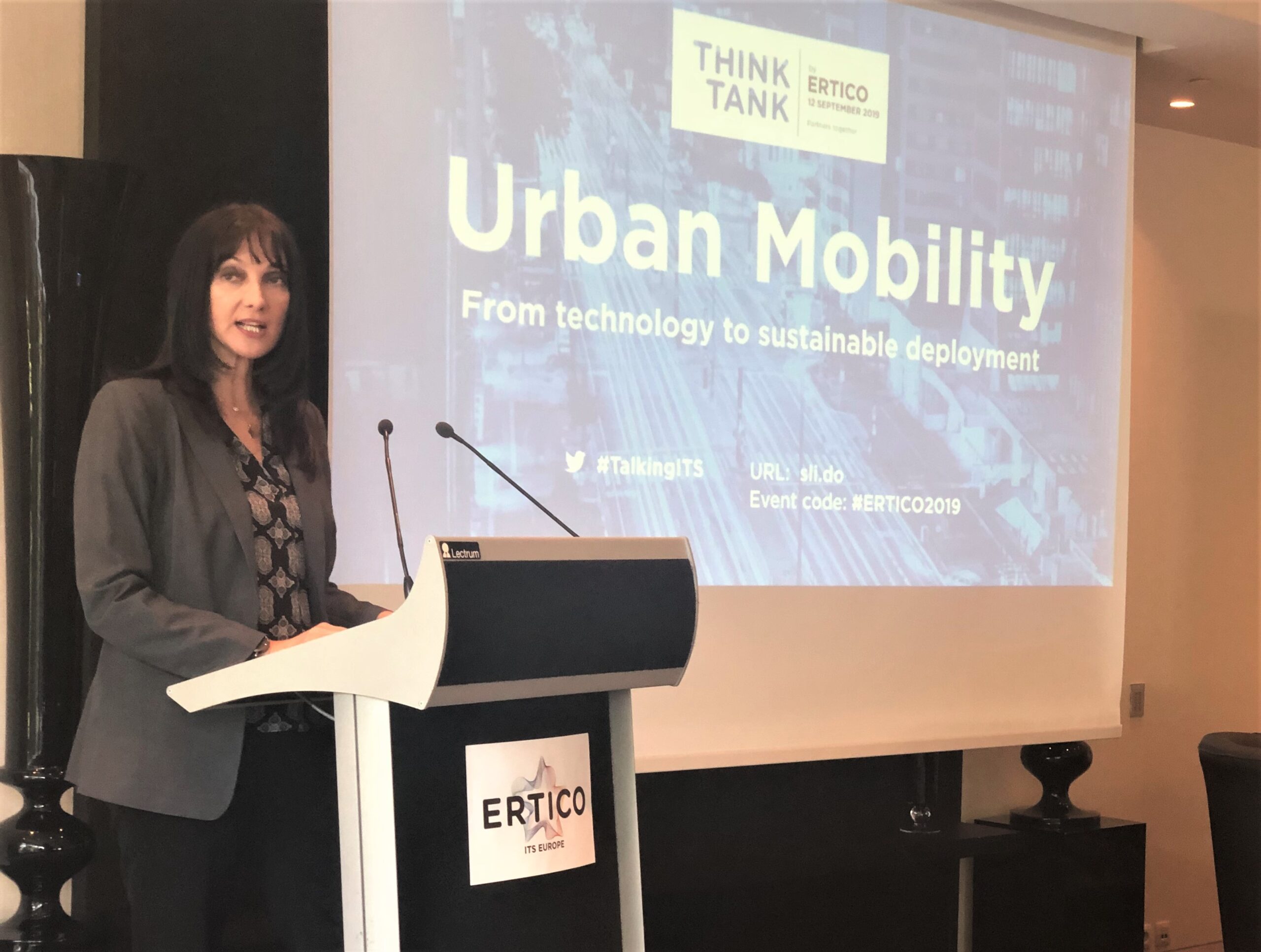 Έλ.Κουντουρά: Το μέλλον των “ευφυών” αστικών μεταφορών