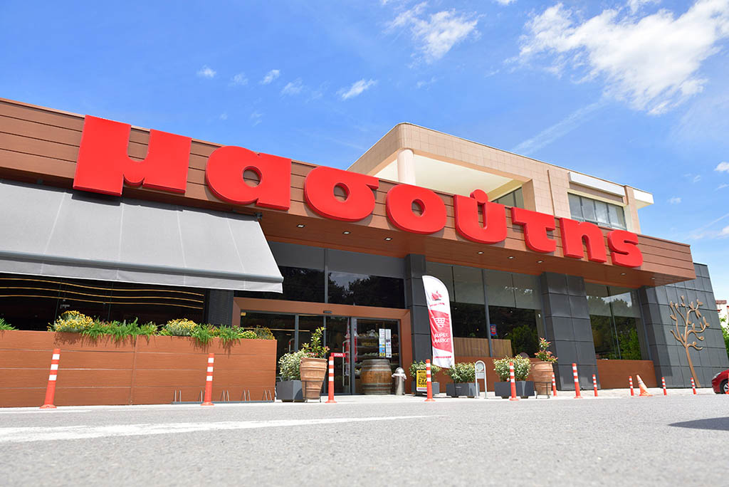 Μασούτης: Προσφέρει laptop στα Παιδικά Χωριά SOS