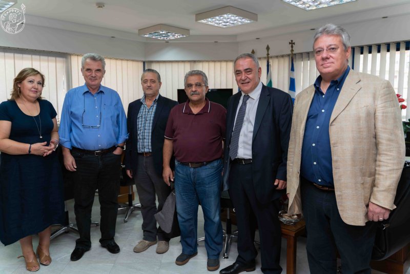 Το ΕΕΑ δίπλα στο Δήμο Αγίας Βαρβάρας για τη δημιουργία Ανοιχτού Κέντρου Εμπορίου