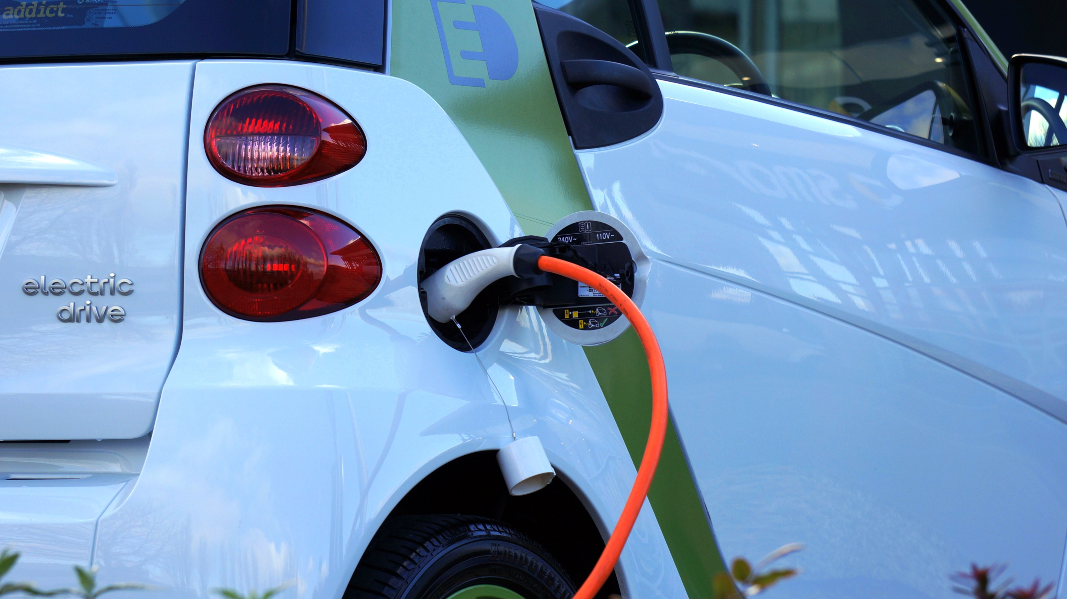 H βιώσιμη μετακίνηση έρχεται με “καθαρά” αυτοκίνητα