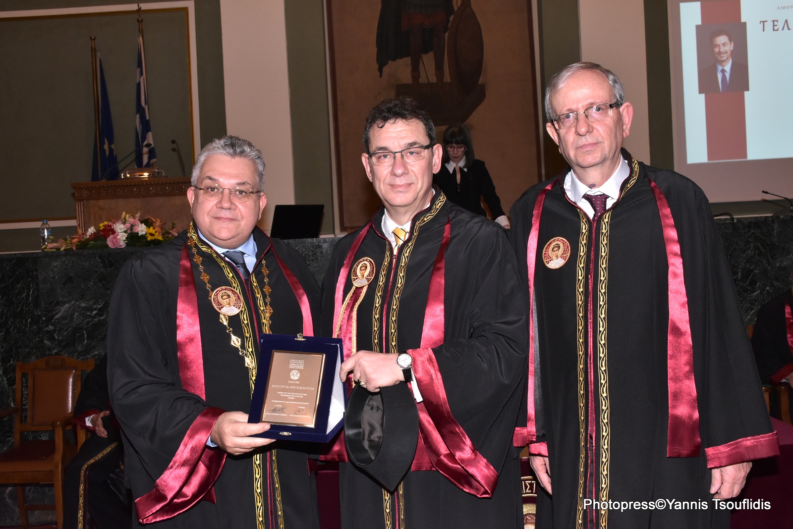 Επίτιμος Διδάκτορας του ΑΠΘ ο CEO της Pfizer Inc.