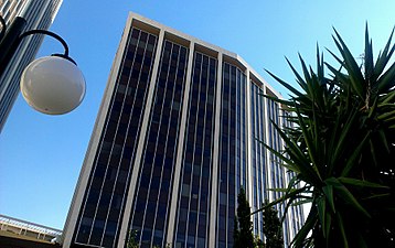 Λάνακαμ: “Κλειστά” – Πωλήσεις μόνο μέσω internet