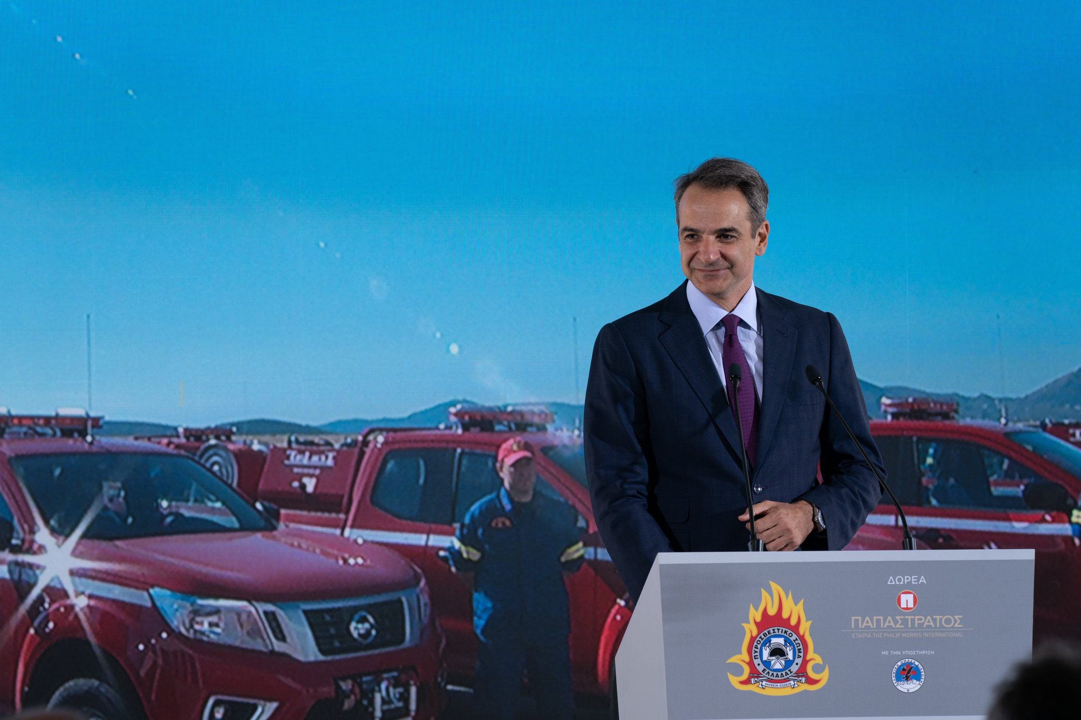 Παπαστράτος: Παράδοση είκοσι πυροσβεστικών οχημάτων με υποστήριξη της Ε.Ο.Δ.