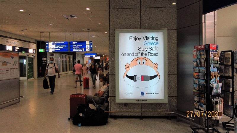 Ι.Ο.ΑΣ.: Με συμβουλές υποδέχεται τους ταξιδιώτες στο «Ελ. Βενιζέλος»