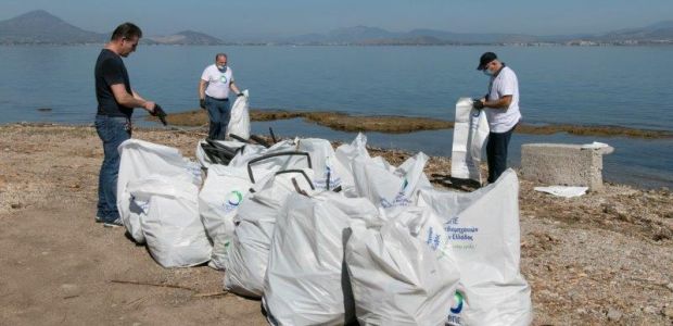 ΣΒΠΕ: Εθελοντικός καθαρισμός παραλίας στο Δήλεσι