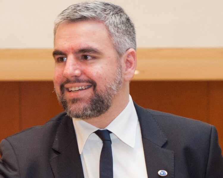 ΔΥΝΑΜΙΣ Α.Ε.Γ.Α.: Χορηγία Ηλεκτρονικών Υπολογιστών σε σχολείο