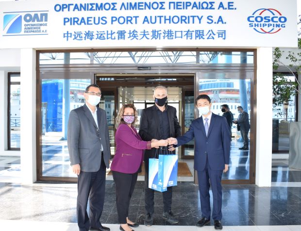 ΟΛΠ: 4000 δώρα στα παιδιά των γειτονικών Δήμων