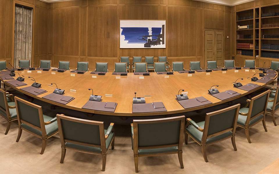 O πρόεδρος της Ελληνικής Παραγωγής στην Κυβερνητική Επιτροπή