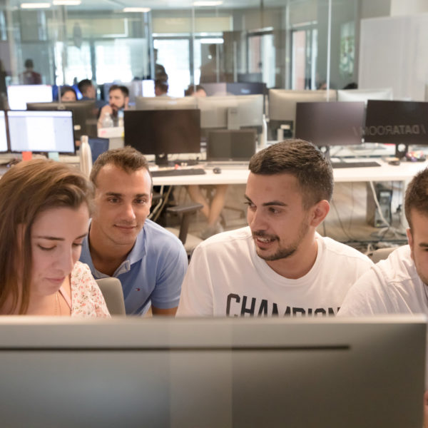 Kaizen Gaming: Δωρεά 150 αυτόματων απινιδωτών στο Υπουργείο Υγείας