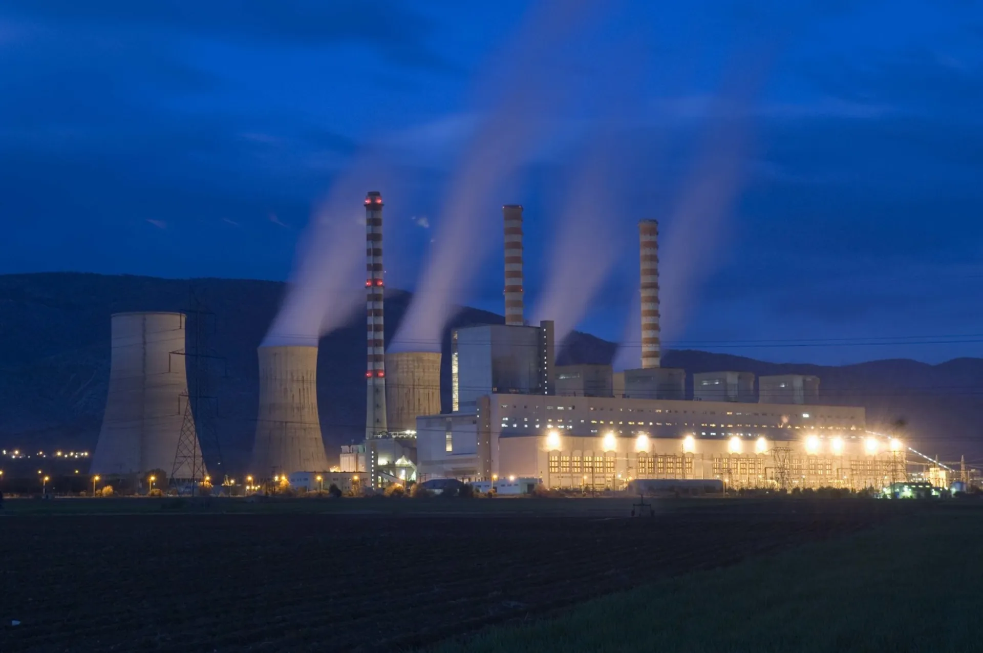 Η ΔΕΗ δίπλα στους πληγέντες από τις πυρκαγιές