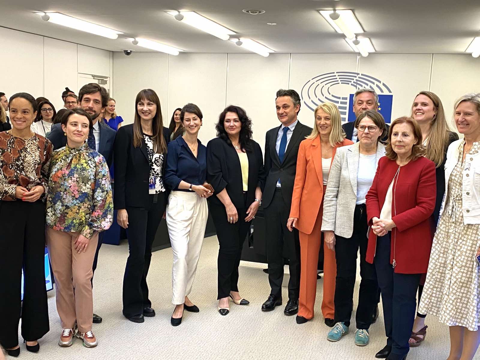 Έλενα Κουντουρά: Συμφωνία σταθμός για τις γυναίκες στα Δ.Σ.