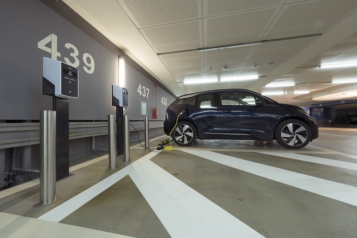 Όμιλος ΕΛΛΗΝΙΚΑ ΠΕΤΡΕΛΑΙΑ: Ένα από τα μεγαλύτερα κέντρα φόρτισης ηλεκτρικών οχημάτων στην Ελλάδα στο Μέγαρο Μουσικής