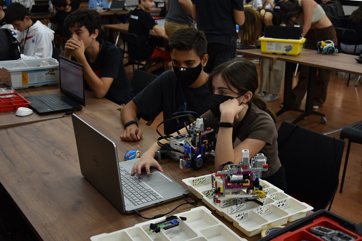 8 ελληνικές ομάδες στην Παγκόσμια Ολυμπιάδα Ρομποτικής 2022