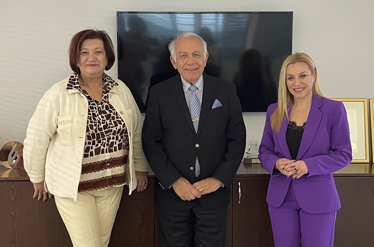 Στρατηγική συνεργασία της OneTeam με το Πανεπιστήμιο Πειραιώς