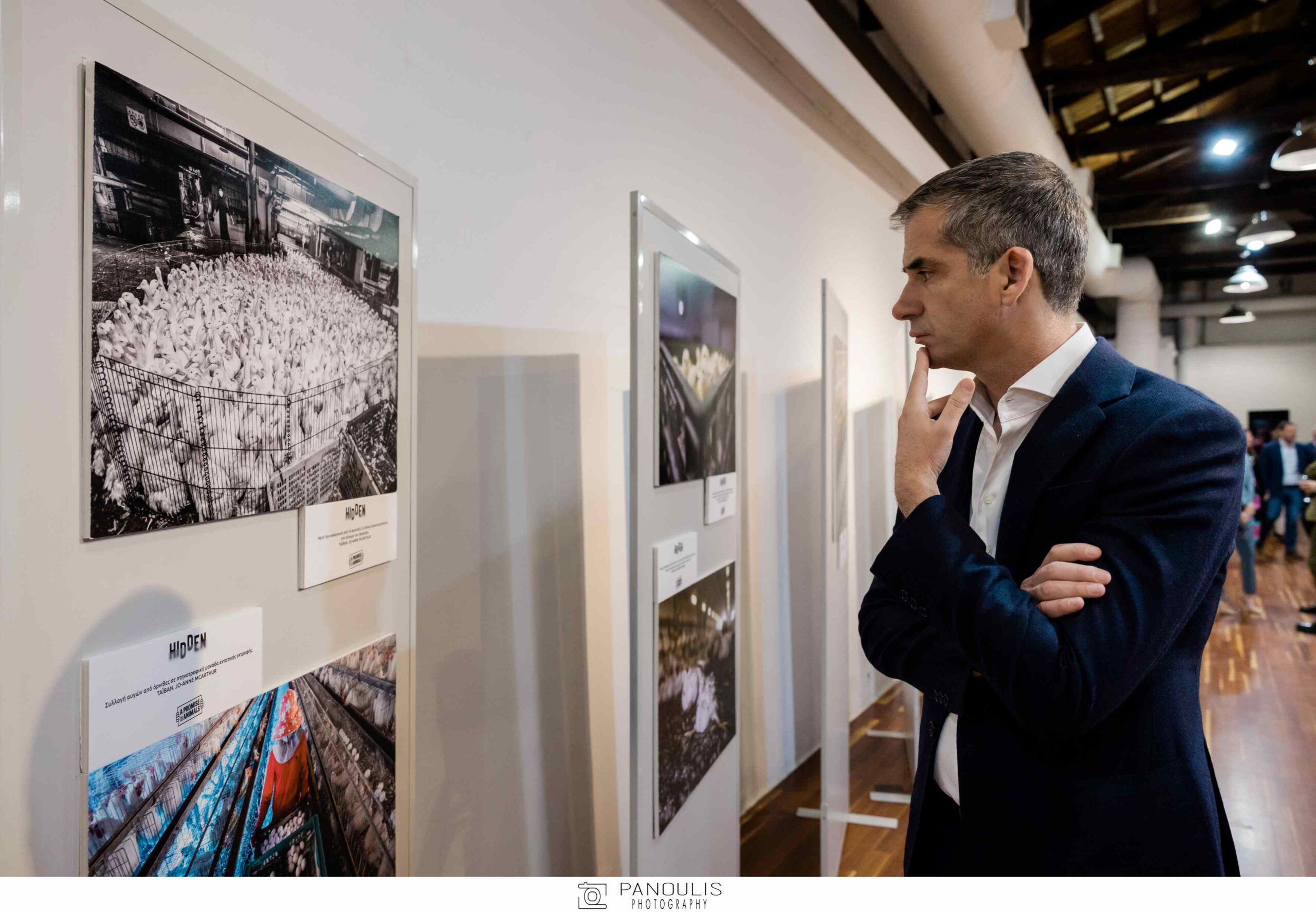 Α Promise to Animals: Έκθεση φωτογραφίας για την εκμετάλλευση των ζώων