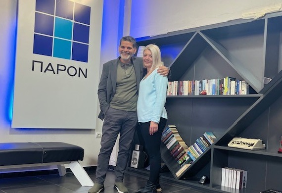 ΠΑΡΟΝ: Δωρεά εξοπλισμού στο Σύλλογο “Ατόμων με Προβλήματα Ακοής”