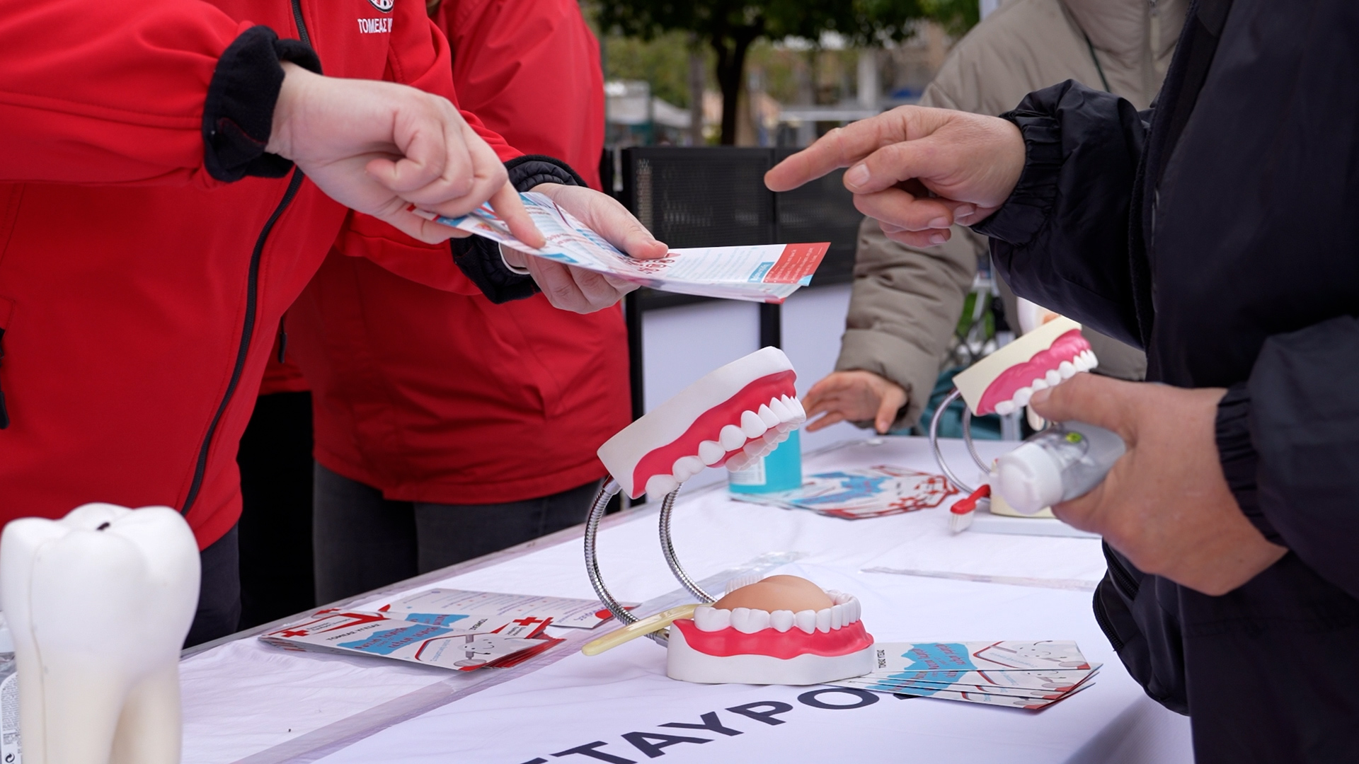 ΕΕΣ: Δράση για την Παγκόσμια Ημέρα Στοματικής Υγείας 