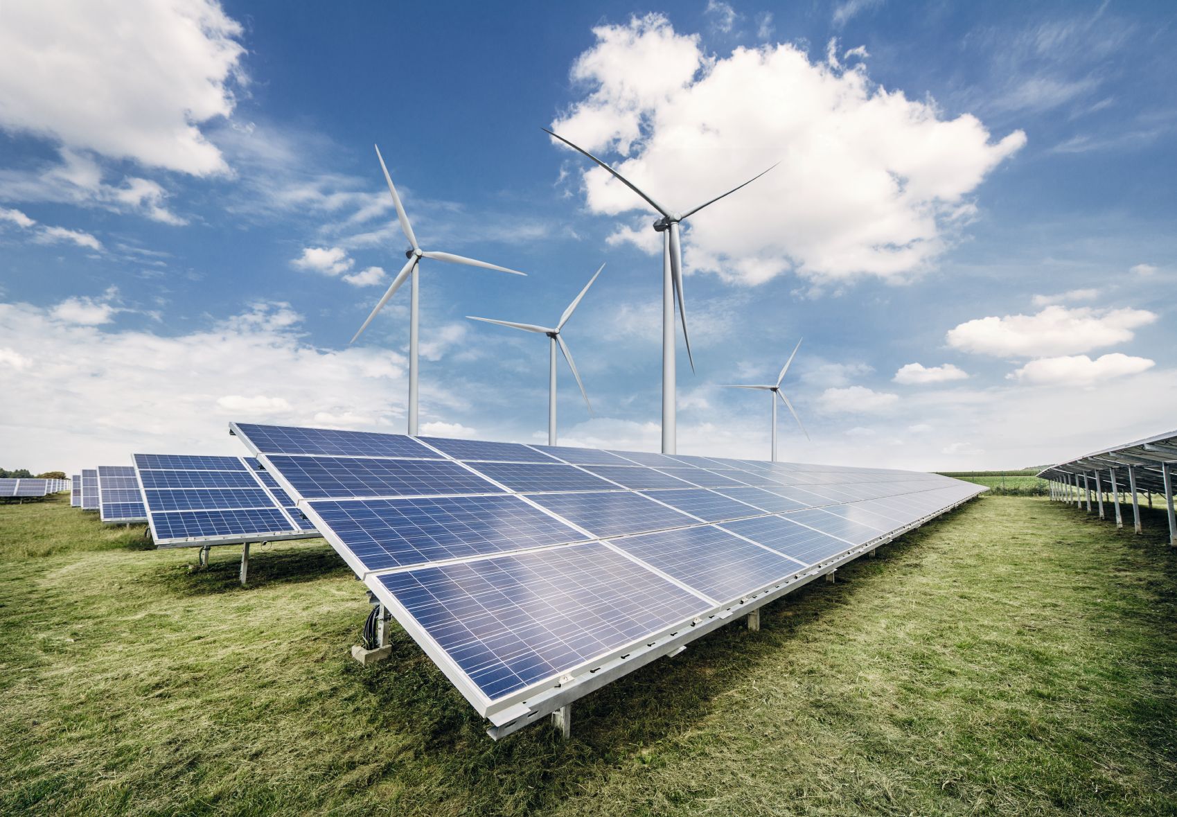 Aquila Group Insights: Ψηφιακή και ενεργειακή μετάβαση