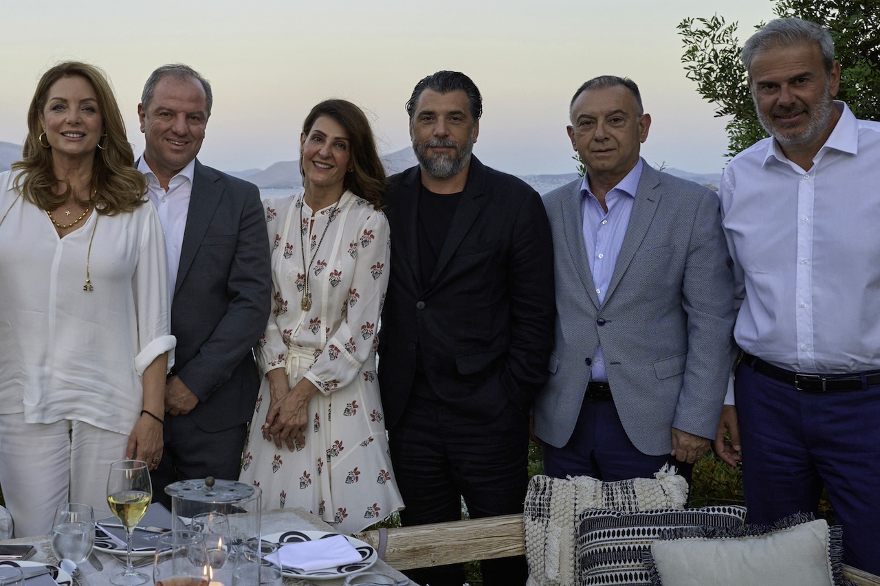 Η Nia Vardalos στην Ελλάδα για την καμπάνια Greek Farms