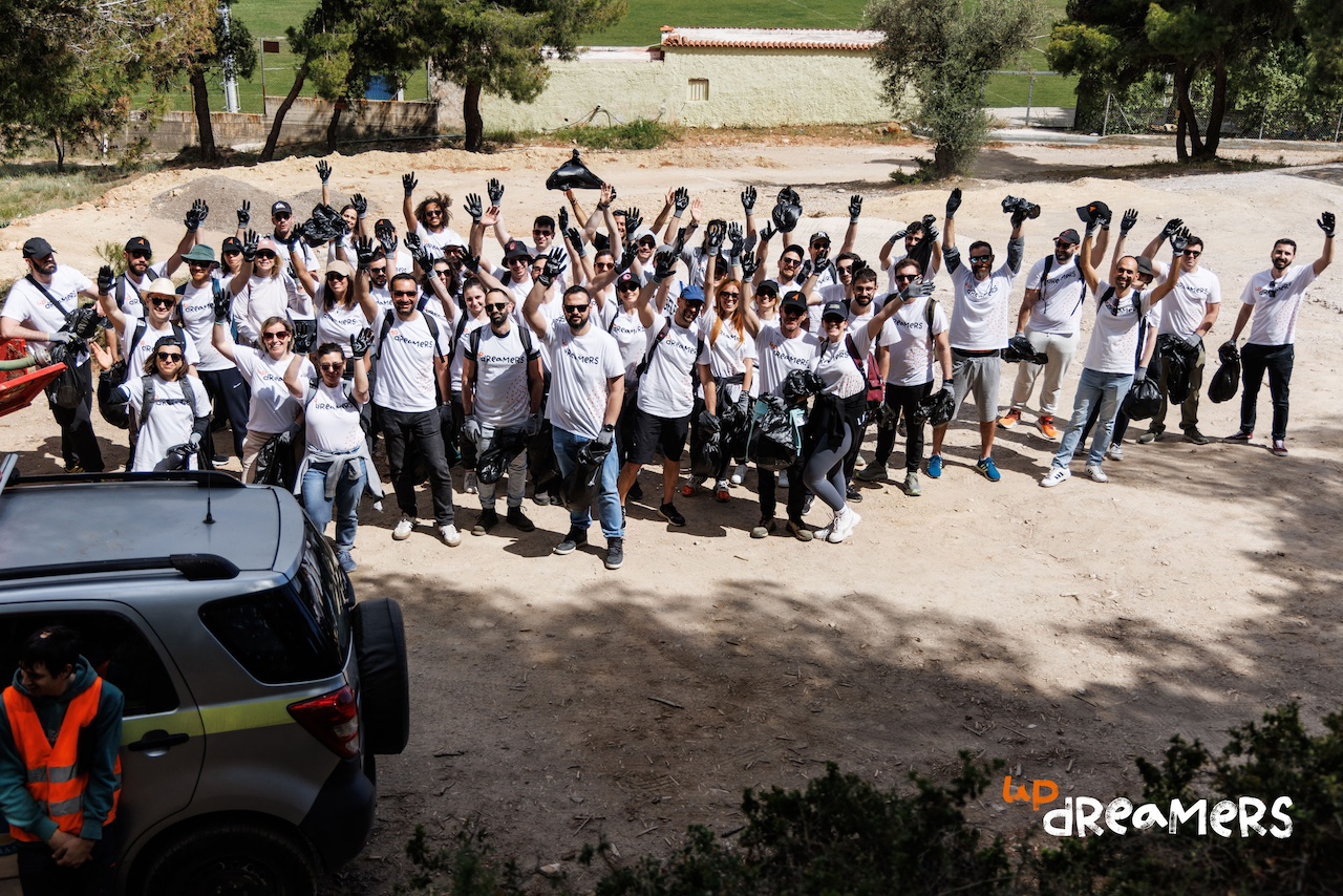 Updreamers: Η ομάδα εθελοντών σε πρόγραμμα ΕΚΕ