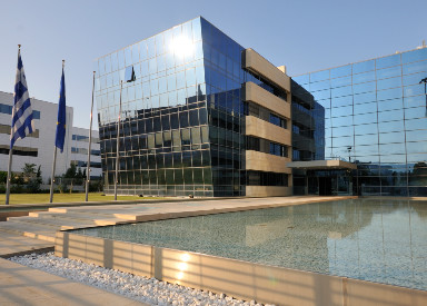 Η Helleniq Energy: Πρόσφερε 11 απινιδωτές στον ΕΕΣ