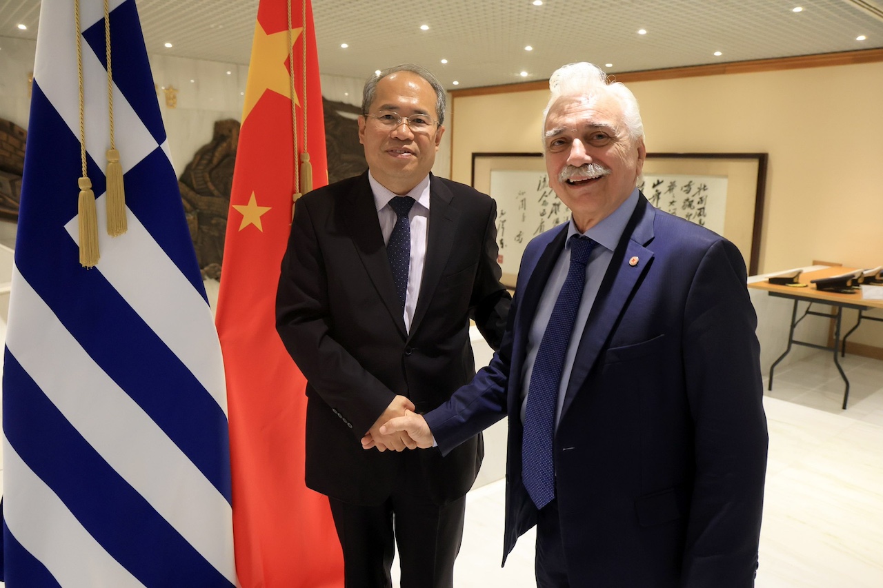 EEΣ: Στην δεξίωση για τα 75 χρόνια της Λαϊκής Δημοκρατίας της Κίνας