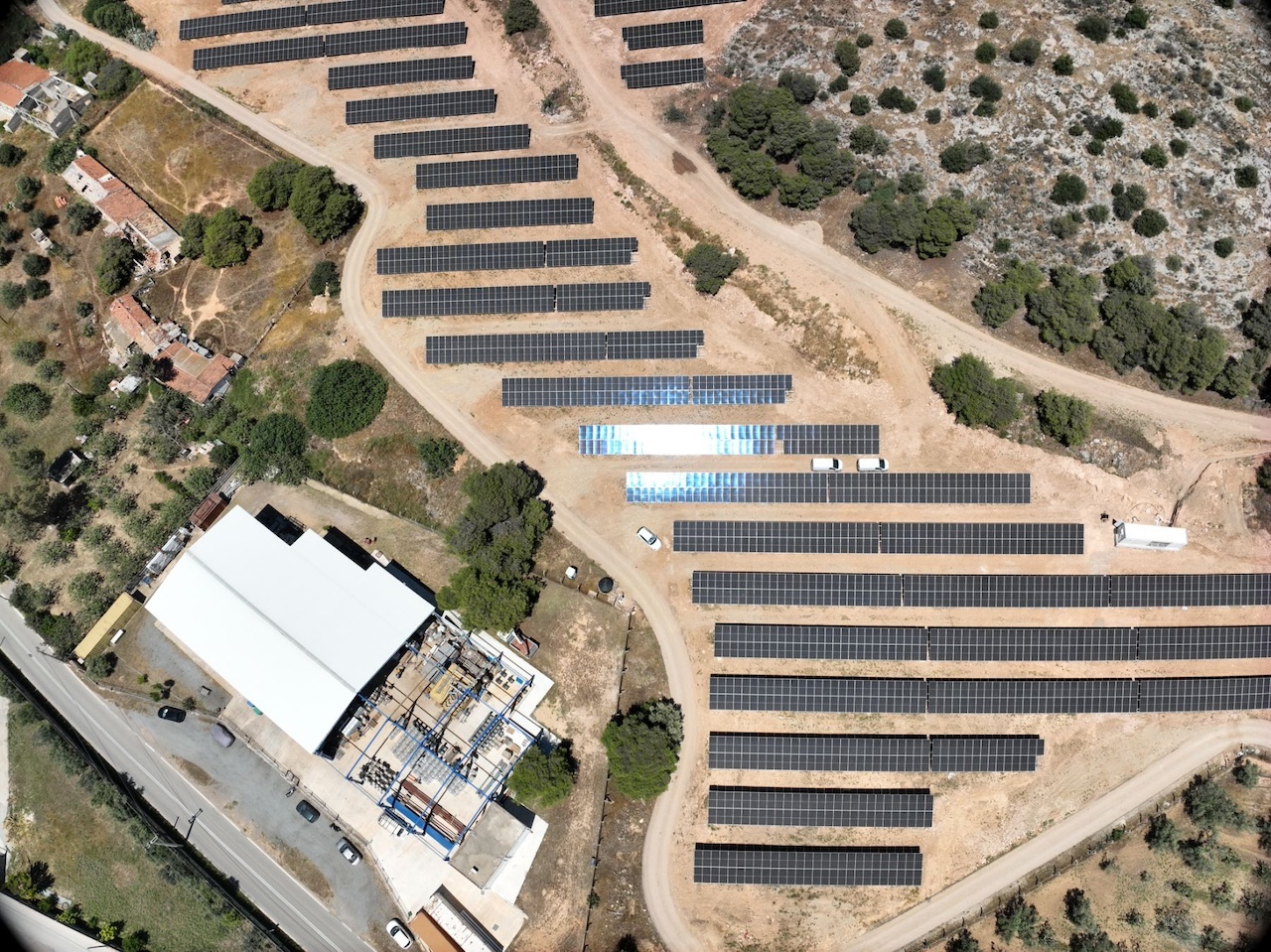 TÜV AUSTRIA: Πιστοποίηση φ/β της Helleniq Renewables