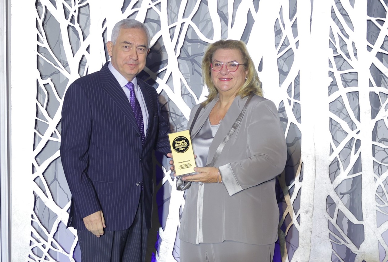 Τιμητική βράβευση για την Μαίρη Χατζάκου, πρόεδρο της ΜΕΒΓΑΛ