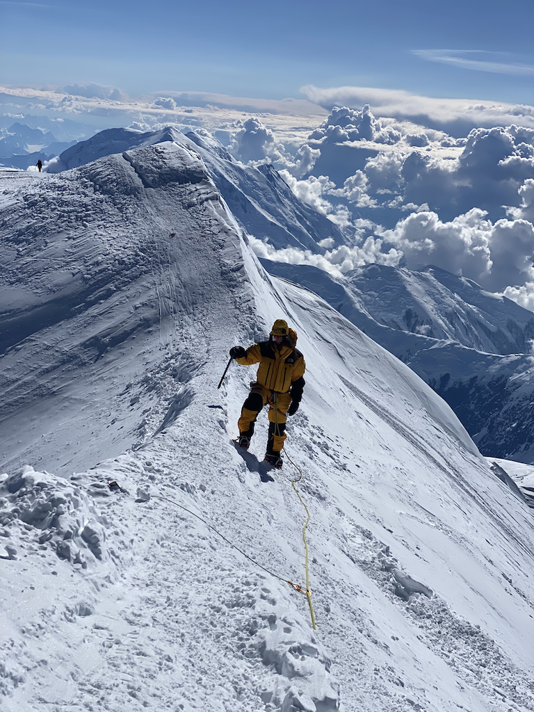 Endless EC: Στήριξε την αθλήτρια ορειβασίας, Κορίνα Μίχα