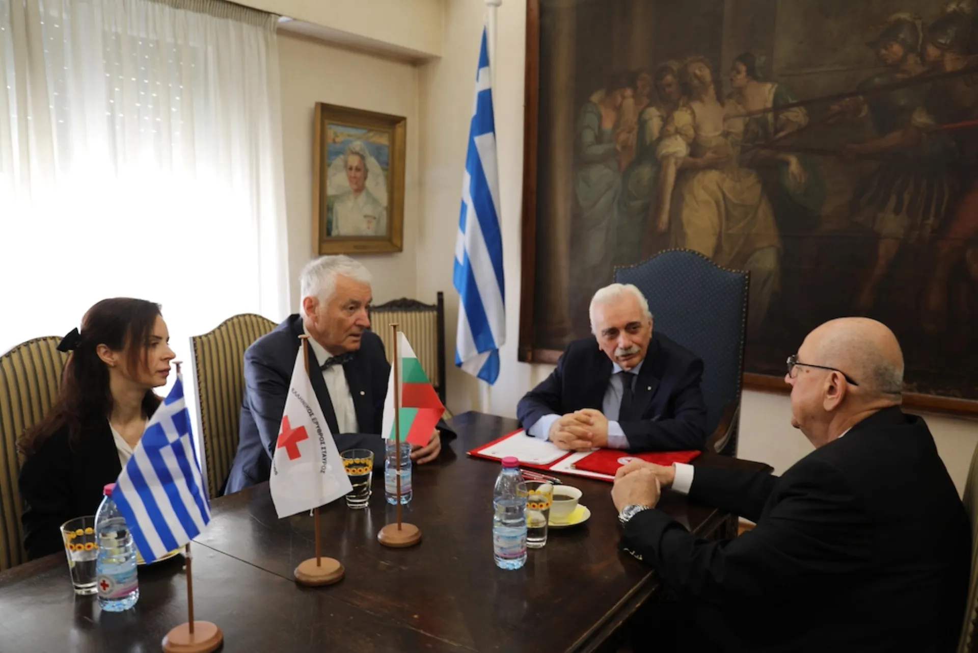 EEΣ: Μνημόνιο συνεργασίας με τον Ερυθρό Σταυρό της Βουλγαρίας
