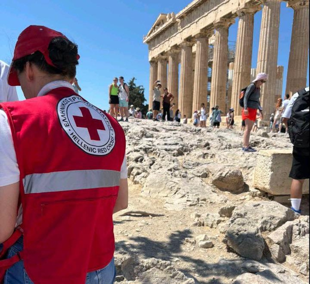 ΕΕΣ: Επιτυχής αντιμετώπιση 276 έκτακτων περιστατικών σε επισκέπτες της Ακρόπολης