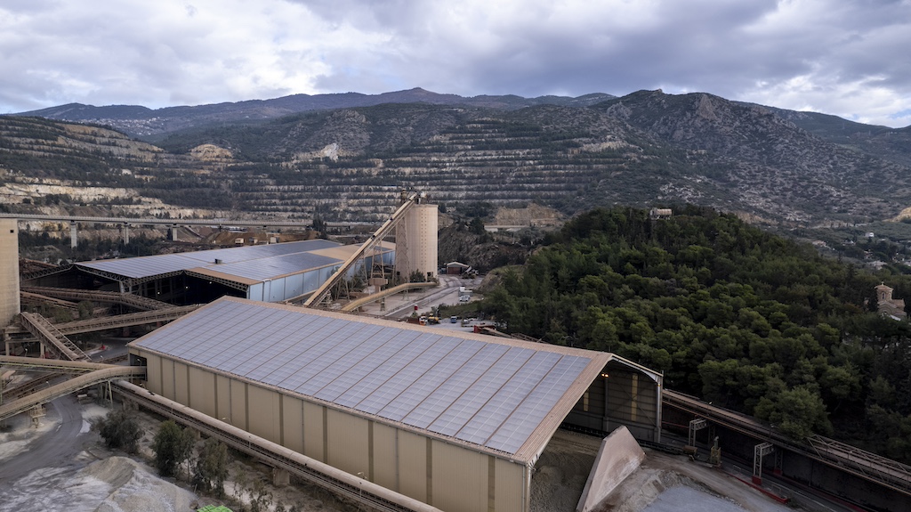Όμιλος ΗΡΑΚΛΗΣ: Φωτοβολταϊκός σταθμός στο Εργοστάσιο του Βόλου