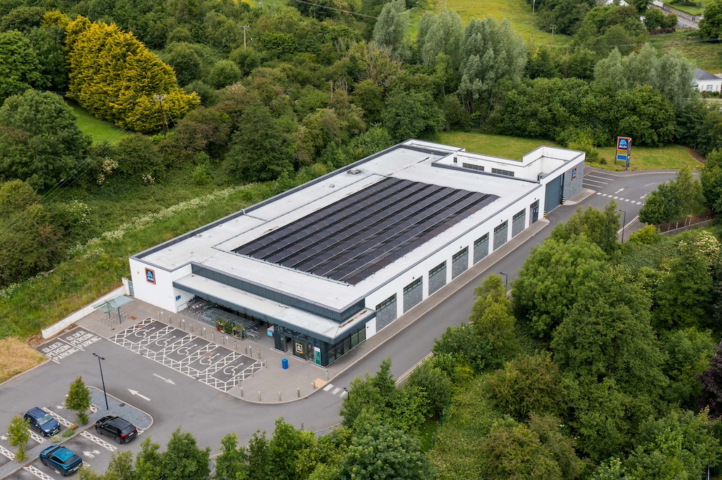 Greenvolt Next: Φωτοβολταϊκά 6,3 MW σε 44 καταστήματα της Aldi στην Ιρλανδία