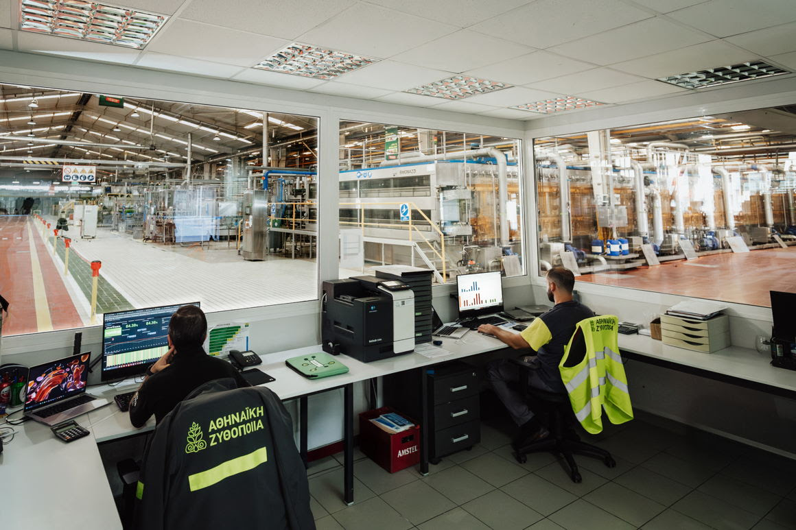 Siemens: Θωρακίζει ψηφιακά την παραγωγή της Αθηναϊκής Ζυθοποιίας